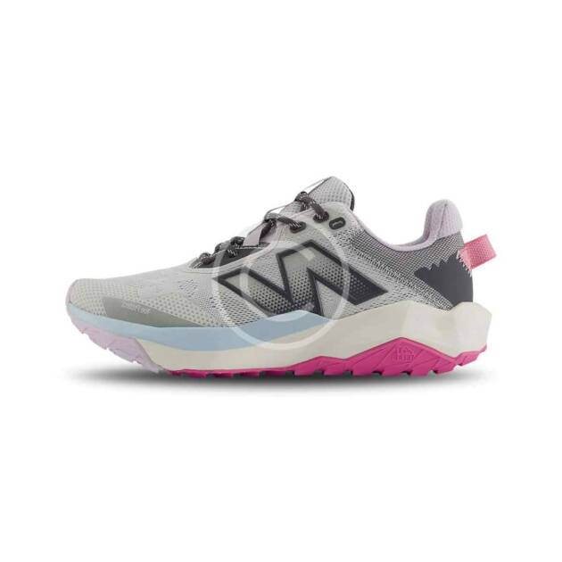 New Balance DanaSoft
